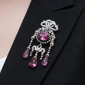 Broches et colliers unisexes plaqués or avec diamants et tourmalines - Product Image 5