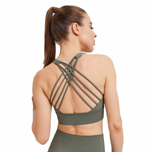 Soutien-gorge de sport vert olive sans coutures avec dos croisé – Haut d'entraînement - Product Image 6