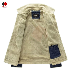เสื้อแจ็คเก็ตยีนส์ผู้ชายติดกระดุมด้านหน้า ออกแบบเองได้ รับผลิตแบบ OEM ODM สไตล์คลาสสิก แฟชั่นลำลอง - Product Image 3