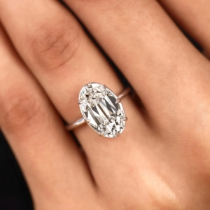 Bague de fiançailles ovale en diamant de laboratoire 3 carats, taille Old Mine, bague de mariage solitaire vintage à 8 griffes pour elle, bague en or blanc 14 carats, OM GEMS - Product Image 6