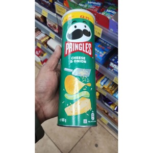 Pringles Premium con Queso y Cebolla, Sabor Icónico con Queso Suave y Sabor a Cebolla Sabroso - Product Image 6