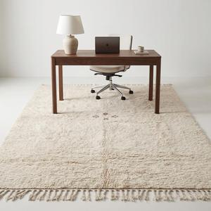 Luxury Ivory Hand Knotted Wool Area Rug Classic Floral Pattern Soft Plush Flat Pile Medium Thickness No Backing Long Lasting - Product Image 3