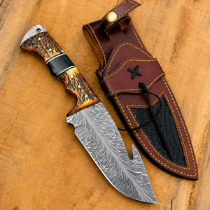 Cuchillo de acero de Damasco forjado a mano con mango de cuerno y funda de cuero, cuchillo para acampar al aire libre - Product Image 4