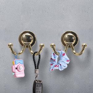 Porte-manteau mural robuste en métal industriel élégant à double crochet pour garage - Product Image 2