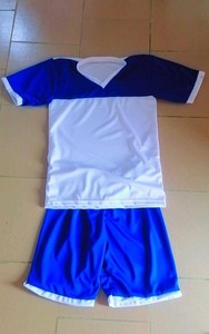 100% Breathable Soccer Uniform Solid Color Sports Wear Made from Best Material <b>on</b> Sale Customized Soccer Uniform <b>Set</b> OEM Service - Product Image 2