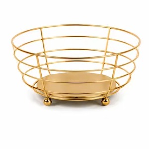 Cesta de frutas de alambre premium negra con diseño geométrico de diamante, contenedor de malla de alambre con patas esféricas para mesa de comedor - Product Image 2
