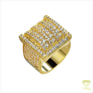 Bague de déclaration pour homme en argent sterling 925 de luxe avec diamant Moissanite, design audacieux superposé pour collections de bijoux de détail - Product Image 2