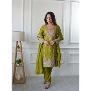 Conjunto de traje de fiesta para mujer de diseñador con trabajo de secuencia y Dupatta - Product Image 1