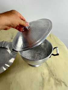 Soupière ronde en métal avec couvercle, bol de service classique pour buffet, idéal pour la restauration - Product Image 6
