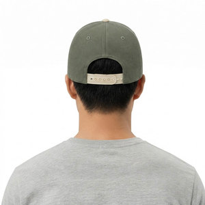 Gorro Elegante para Hombre con Panel Frontal Estructurado, Correa Trasera Ajustable, Tela Suave, Ajuste Cómodo y Estilo Casual - Product Image 5