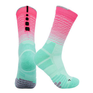 High Quality <b>Compression</b> Quarter <b>Running</b> <b>Socks</b> Breathable Eco-Friendly Quick Dry 100% Polyester for Men Adults - Product Image 3