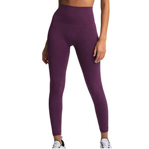 Ensemble de yoga sans couture avec logo personnalisé, 2 pièces, leggings taille haute et soutien-gorge de sport côtelé, vêtements de sport pour femmes, tenue de fitness pour la salle de sport - Product Image 5