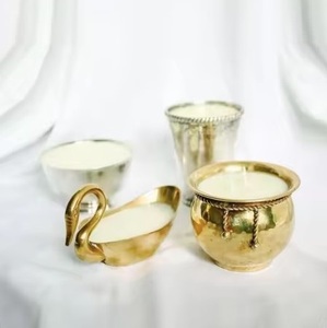 Pot à bougie votive luxueux en cire naturelle avec couvercle métallique – Idéal pour les fêtes de Diwali, Noël et l'ambiance festive – Tendance actuelle - Product Image 6