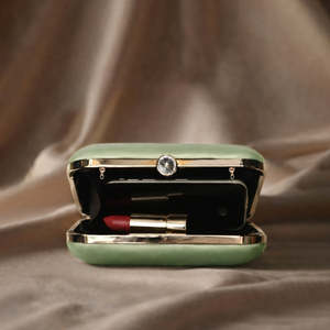 Elegante Bolso de Mano con Estampado de Retrato de Chica Glamour para Fiestas y Eventos Formales - Product Image 3