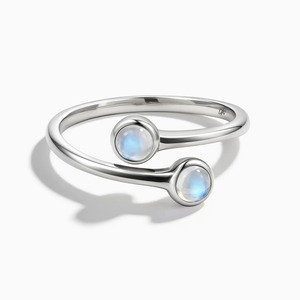 Bague élégante pour femme Rhaya Jewels en argent sterling 925 plaqué rhodium avec double cabochon en pierre de lune sertie clos - Product Image 1