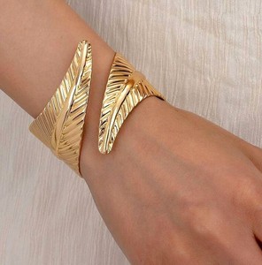Contemporary Gold Finished Brass Cuff Stack Wedding Party Festive Adjustable Vintage Chunky Bangle Statement Jewelry <b>Bracelet</b> - Product Image 3