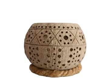 Porte-bougie en forme de coquille de noix de coco, artisanat naturel, conception personnalisée, Logo de Eco2go Vietnam, vente en gros - Product Image 1