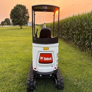Mini-excavatrice Bobcat E20 avancée offrant des commandes fluides, une puissance hydraulique élevée et une mobilité compacte - Product Image 4
