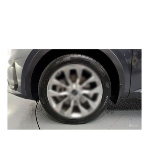 Kia Sorento 2.5T essence 2WD 2021 avec caméra de recul, sièges en cuir, conduite à gauche - 64 902 km - Product Image 5