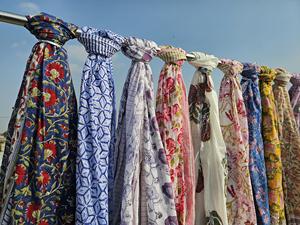 Sarong de plage en pur coton, imprimé à la main en Inde, sarongs de plage en tissu voile doux, paréo d'été, cadeau pour elle, vêtements pour femmes - Product Image 3