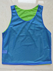 Maillot d'entraînement de basketball réversible unisexe en mesh pour matchs d'entraînement, gilet de sport personnalisable avec logo pour équipes - Product Image 5