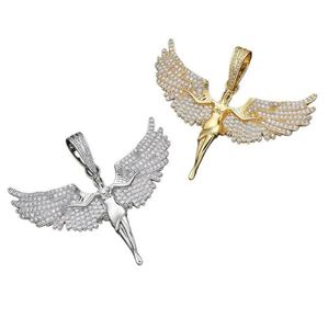 Collier pendentif Aile d'Ange en Zircon, Chaîne en Acier Inoxydable Plaqué Or 18K, Bijou Hip Hop pour Usage Quotidien, Idéal Cadeau - Product Image 1