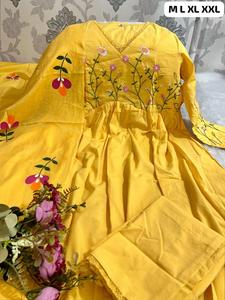 Nuevo Vestido Anarkali Informal de Diseñador, en Tela de Algodón Mulmul, Bordado, con Dupatta Pintada a Mano, de Secado Rápido, para Fiestas y Eventos - Product Image 5