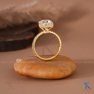 Anillos de Compromiso con Diamantes Cultivados en Laboratorio, Ovalados, Oro Amarillo Sólido de 14K, Halo Oculto, Fabricante y Proveedor de Joyería Nupcial Personalizada - Product Image 3