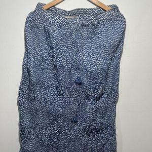 Jupe d'été élégante et décontractée pour femme en coton 100% bleu foncé, avec empiècements, en tissu imprimé floral fait main, confortable, naturel et respirant - Product Image 5