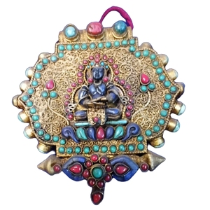 Colgante Ghau de Turquesa Chapado en Oro con Diseño Budista Tibetano para Fiestas y Eventos - Product Image 4