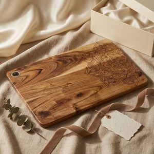 Tabla de cortar Mandala moderna hecha a mano de madera maciza de acacia |   Decoración de Cocina de Uso Diario, No Tóxica y Ligera, Perfect Enterprises - Product Image 2