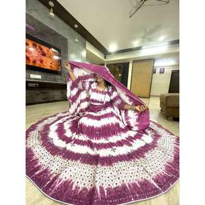 ESTAMPADO DE RAYÓN DE DISEÑADOR CON ESPEJO DE FOIL E HILO TRABAJO LEHENGA CHOLI CON DUPATTA BABY PINK ROPA GARMENT lehenga choli - Product Image 1