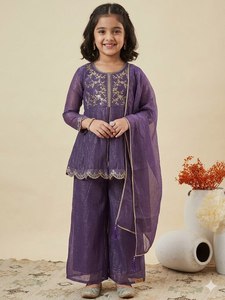 Conjunto de Top y Salwar de Seda Elástica con Bordado y Dupatta para Niñas, el Más Hermoso y Atractivo - Product Image 4