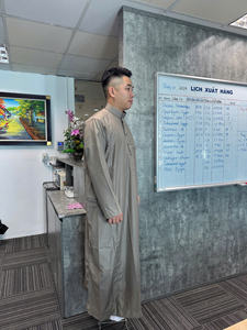 Vente Chaude Thobe Islamique pour Homme Robe Traditionnelle Vêtement Masculin pour Musulmans Accessoire Abaya - Product Image 2