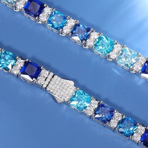 Cadena cubana azul y blanca con eslabones totalmente cubiertos de piedras, collar con piedras de corte cuadrado, joyería para hombre, para fiestas. - Product Image 3