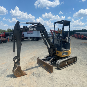 Miniexcavadora 35G de 2017 Diseñada para Trabajos de Construcción y Excavación Compactos - Product Image 1