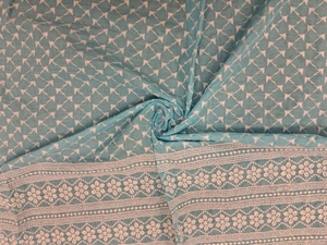 Tela de Algodón Azul Cielo de Primera Calidad con Bordado Schiffli, Muy Solicitada - Material con Borde Floral Paisley y Cuadrícula Geométrica Blanca - Product Image 4