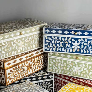 Caja de Joyería Artesanal con Incrustaciones de Hueso, Caja de Almacenamiento de Hueso Tallada a Mano, Caja de Regalo Decorativa de Hueso, Decoración para el Hogar - Product Image 1