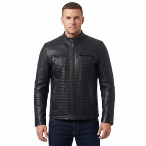 Blouson de motard en cuir véritable pour homme avec logo personnalisé, noir, épaulettes rembourrées, fermeture éclair texturée sur le devant, manteau de moto, marque privée, vente en gros - Product Image 3