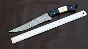 Couteau à fileter en acier Damas forgé à la main sur mesure avec manche personnalisé en os de chameau et corne, couteau de chasse avec broches en laiton et étui - Product Image 4