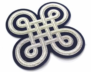 Écussons en tissu toile brodés à la main sur mesure avec fil de bullion, badges brodés CROWN 3D de forme personnalisée pour uniformes, vente en gros - Product Image 2
