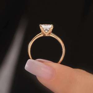 แหวนเพชรเจ้าหญิงสุดหรู เพชรเลี้ยงในห้องปฏิบัติการ รับรองโดย IGI สี D E F ความสะอาด VVS VS ตัวเรือนทองคำ ทองชมพู ทองขาว เงิน - Product Image 4