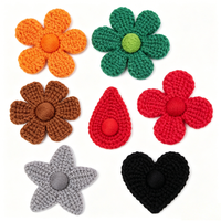 Tissu imprimé de haute qualité, durable, personnalisé, de qualité supérieure, avec broderie dense en forme de cœur et motif floral soigné