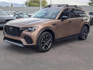 Mazda CX-<span class=keywords><strong>70</strong></span> PHEV Premium 4 portes SUV AWD d'<span class=keywords><strong>occasion</strong></span> haut de gamme 2025 - Product Image 2
