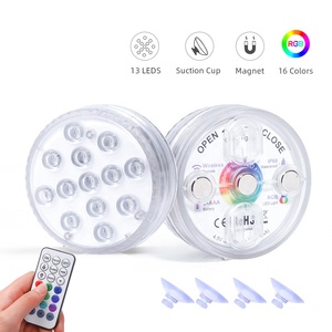 Lumière submersible LED couleur RVB Télécommande radiofréquence Éclairage sous-marin étanche alimenté par batterie Lumières de piscine LED - Product Image 2