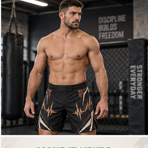 Shorts de combat MMA personnalisés Royal Combat Crest en polyester/coton, séchage rapide, respirants, extensibles, sublimés pour l'entraînement - Product Image 3