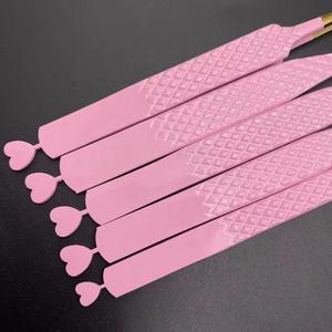 Juego de Pinzas Quirúrgicas Morje para Pestañas, Color Rosa, con Puntas Dentadas/Estriadas Doradas, Acero Inoxidable de Precisión para Extensiones de Pestañas, Diseño de Corazón - Product Image 5