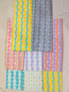 Tissu de soie brocart de luxe avec motifs jacquard Zari, textile doux et lustré pour saris, robes, chemisiers, mode et décoration intérieure - Product Image 3