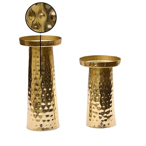 Candelabro Decorativo Clásico de Hierro, Ecológico y Hecho a Mano para Decoración Navideña y de Pascua, para Mesa y Estantes - Product Image 2