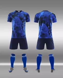 Uniformes de football pour adultes, hommes, impression numérique personnalisée, maillot de football OEM, vêtements de sport à séchage rapide, 100% polyester - Product Image 6
